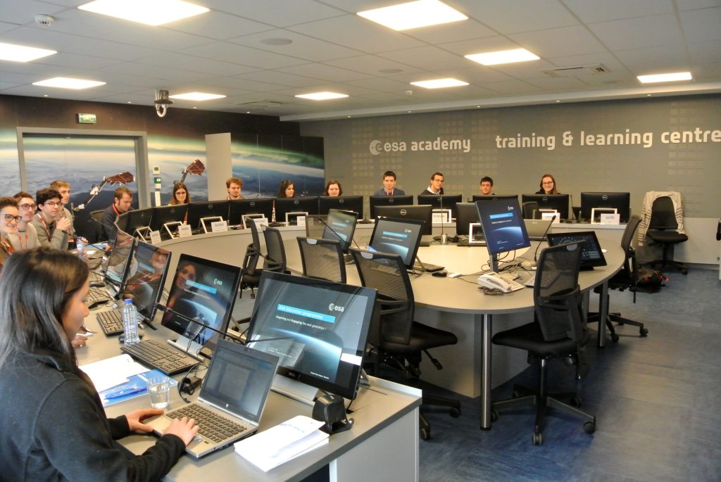 Apply now for the ESA Academy Gravity-Related Research Summer School
