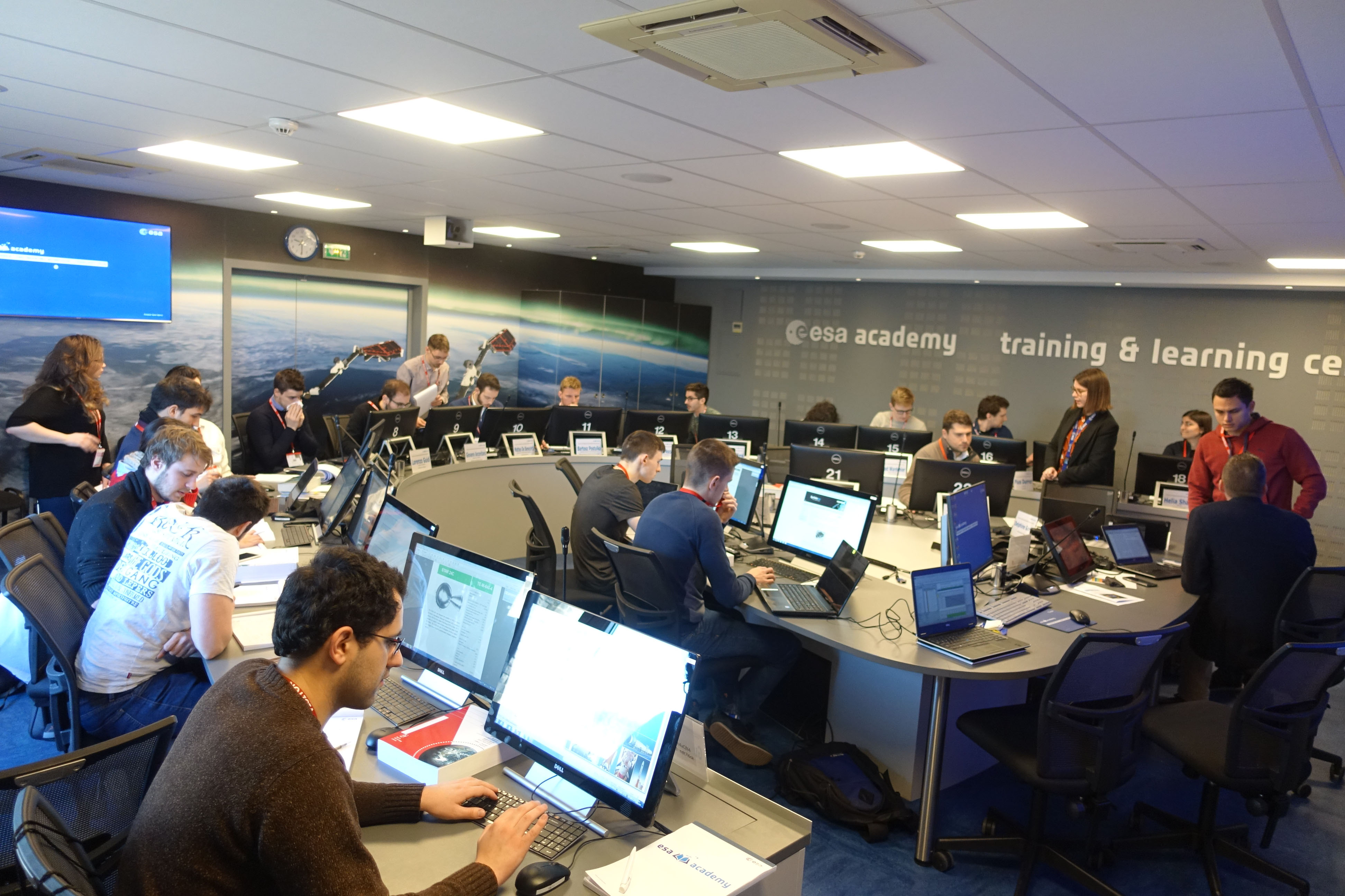 Students during the Concurrent Engineering Workshop