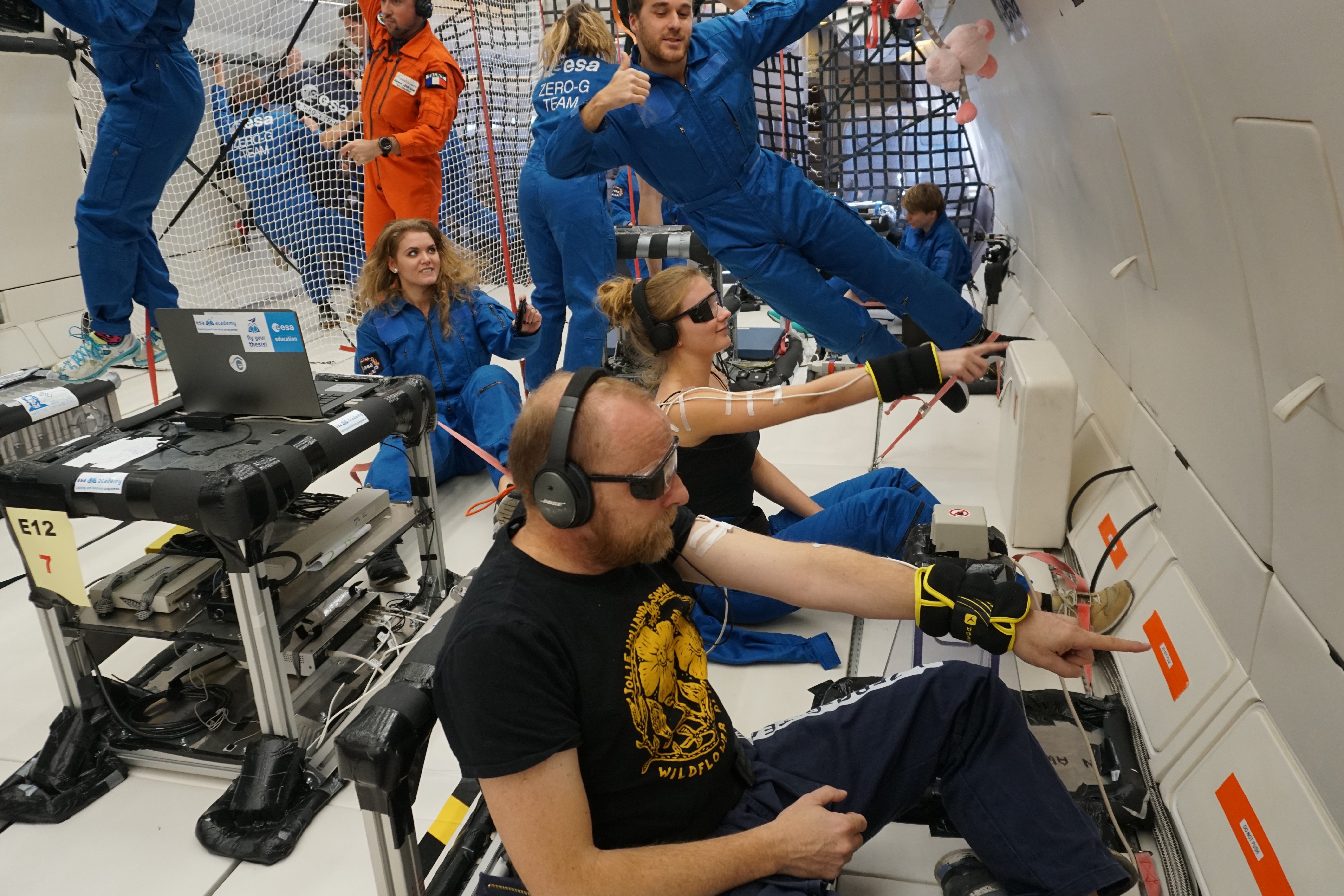 G-reach team in flight