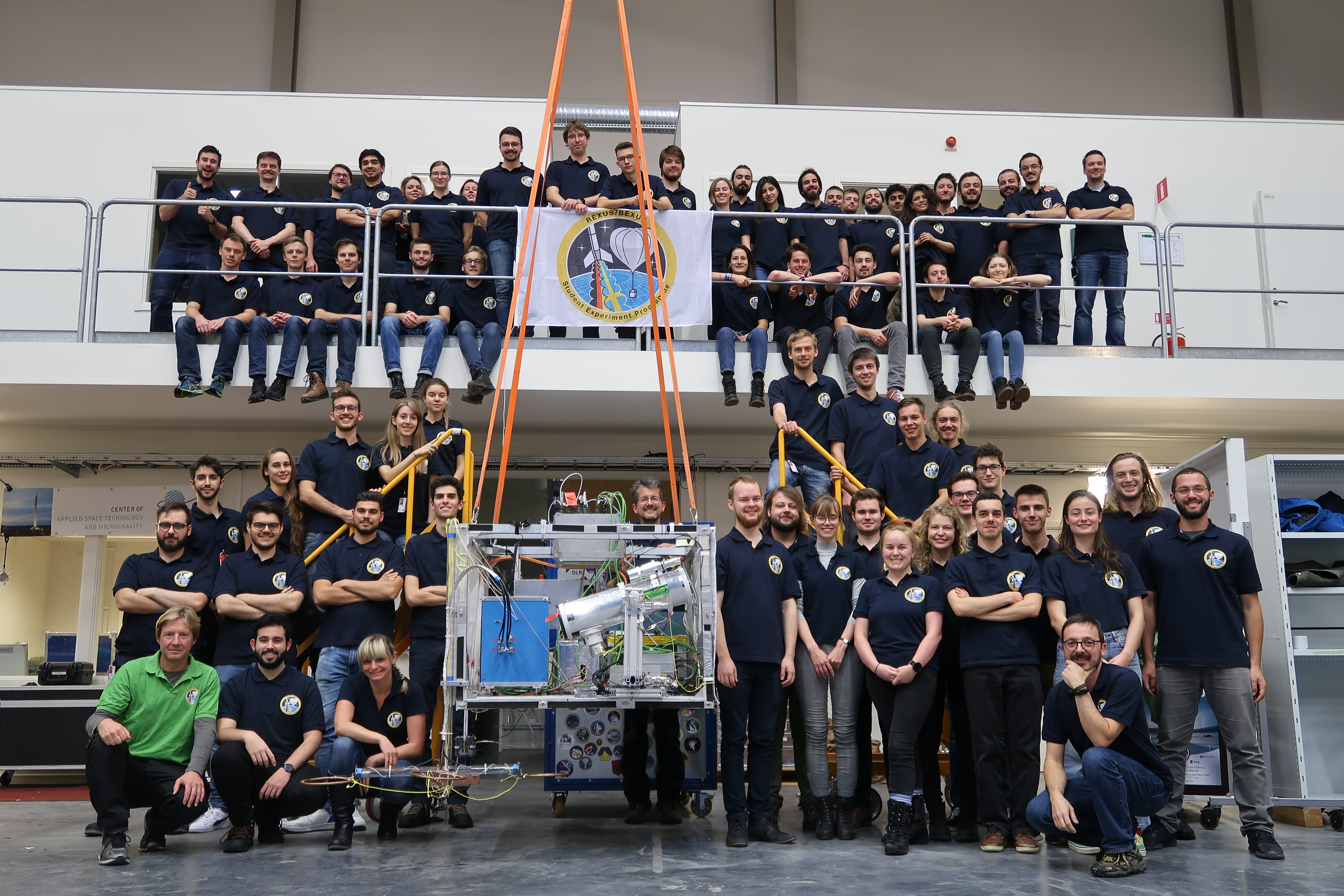 BEXUS 28 and 29 Teams and the BEXUS 28 Gondola before flight