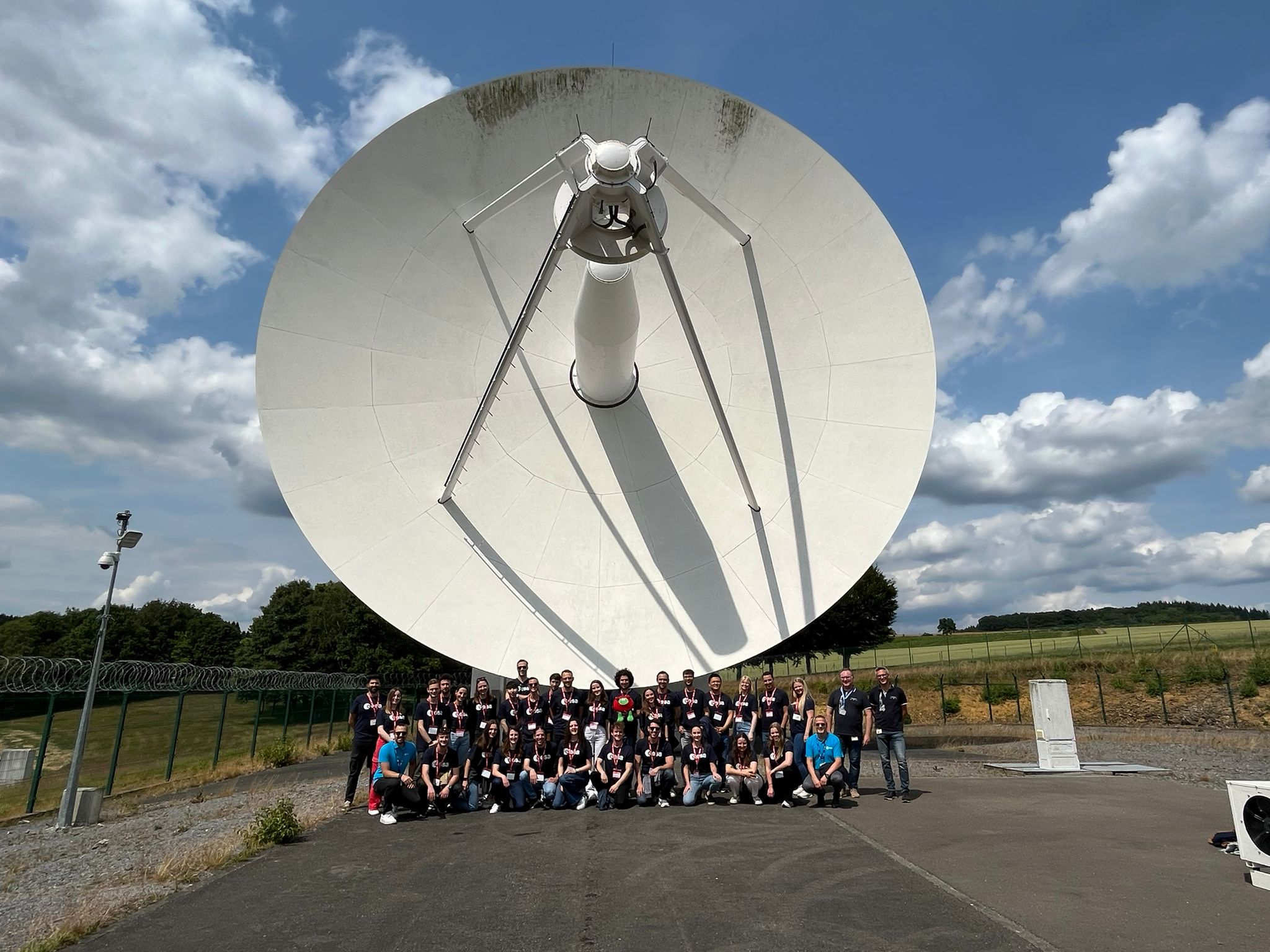 University students and trainers visiting the 20m L-band IOT antenna of Galileo at ESEC